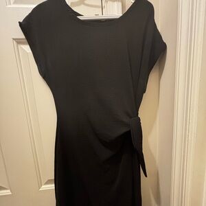 Black Dress short sleeves.